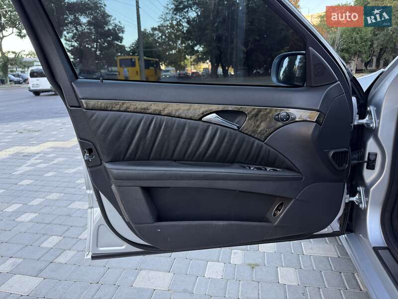 Седан Mercedes-Benz E-Class 2005 в Одесі