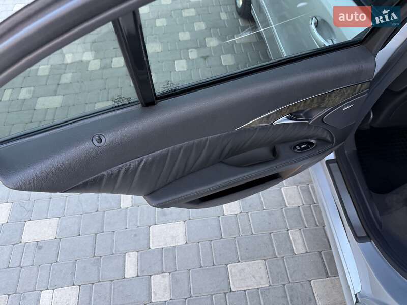 Седан Mercedes-Benz E-Class 2005 в Одесі