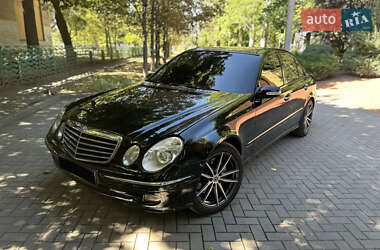 Седан Mercedes-Benz E-Class 2002 в 