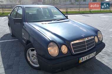 Седан Mercedes-Benz E-Class 1997 в Киеве