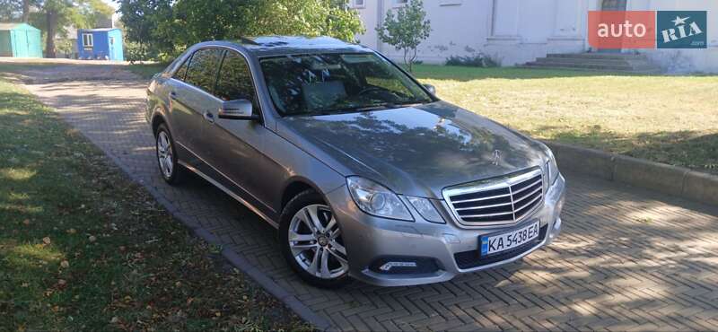 Mercedes-Benz E-Class 2010