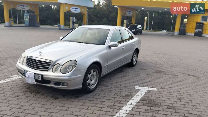 Седан Mercedes-Benz E-Class 2005 в Ровно