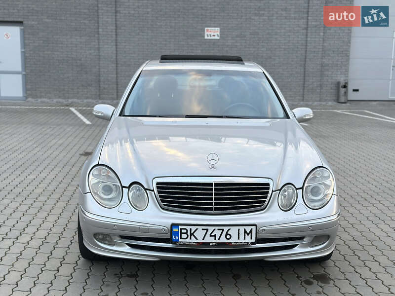 Седан Mercedes-Benz E-Class 2003 в Костополе