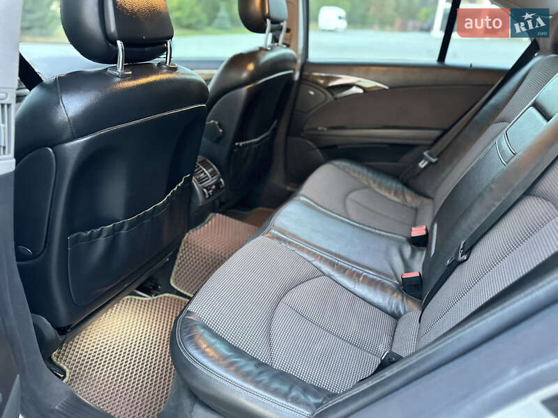 Седан Mercedes-Benz E-Class 2003 в Костополе