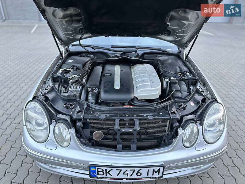 Седан Mercedes-Benz E-Class 2003 в Костополе