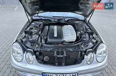 Седан Mercedes-Benz E-Class 2003 в 