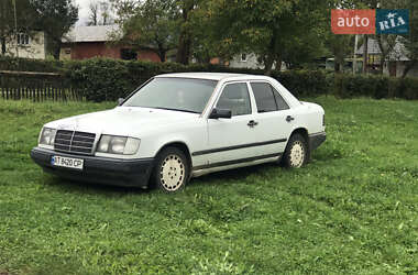 Седан Mercedes-Benz E-Class 1986 в 