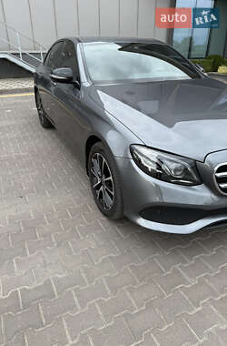 Седан Mercedes-Benz E-Class 2019 в 