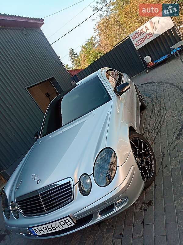 Седан Mercedes-Benz E-Class 2002 в Краматорске
