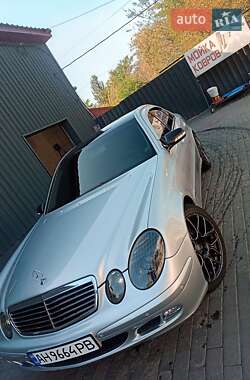 Седан Mercedes-Benz E-Class 2002 в 