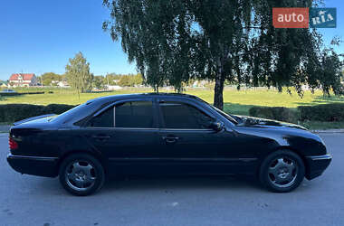 Седан Mercedes-Benz E-Class 1996 в 