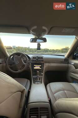 Седан Mercedes-Benz E-Class 2008 в 