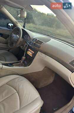 Седан Mercedes-Benz E-Class 2008 в 