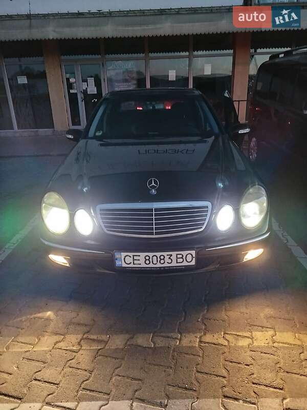 Седан Mercedes-Benz E-Class 2002 в Черновцах