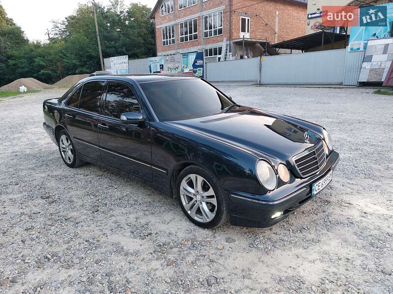 Седан Mercedes-Benz E-Class 2001 в Кицмани