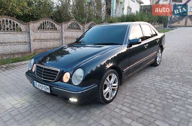 Седан Mercedes-Benz E-Class 2001 в 