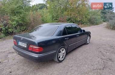 Седан Mercedes-Benz E-Class 2001 в 