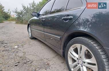 Седан Mercedes-Benz E-Class 2001 в 