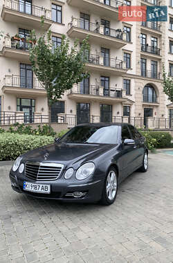 Седан Mercedes-Benz E-Class 2009 в Одессе