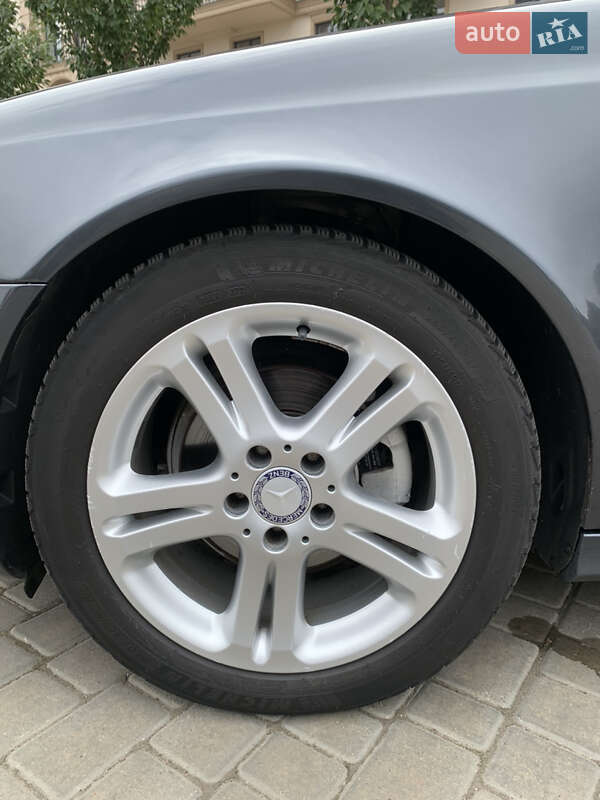 Седан Mercedes-Benz E-Class 2009 в Одессе
