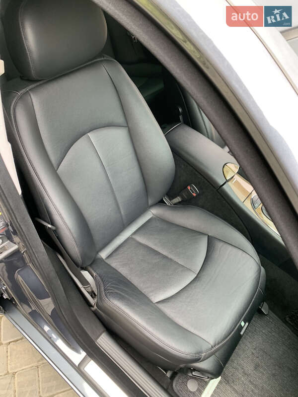 Седан Mercedes-Benz E-Class 2009 в Одессе