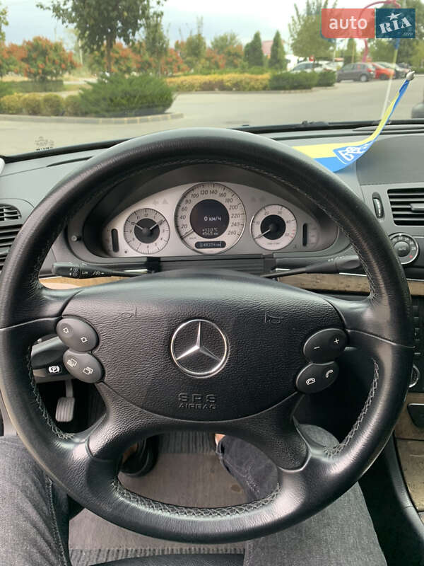 Седан Mercedes-Benz E-Class 2009 в Одессе