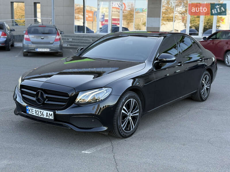 Седан Mercedes-Benz E-Class 2019 в 