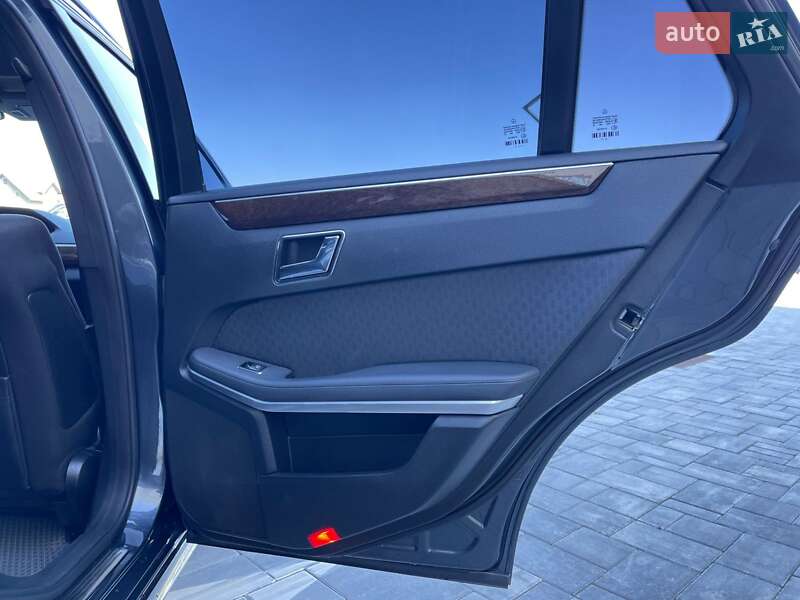 Универсал Mercedes-Benz E-Class 2011 в Луцке фото 22 Универсал Mercedes-Benz E-Class 2011 в Луцке