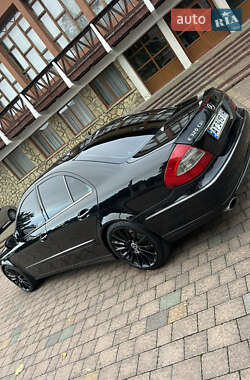 Седан Mercedes-Benz E-Class 2008 в 
