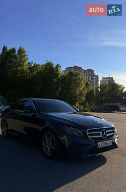 Седан Mercedes-Benz E-Class 2016 в 