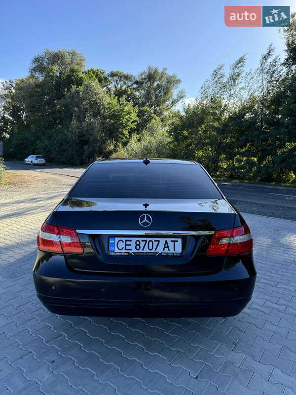 Седан Mercedes-Benz E-Class 2011 в Черновцах
