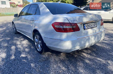 Седан Mercedes-Benz E-Class 2012 в 