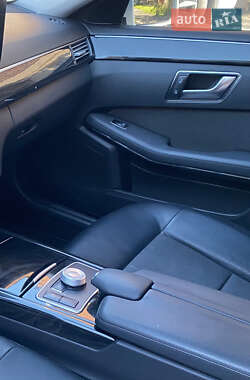 Седан Mercedes-Benz E-Class 2012 в 
