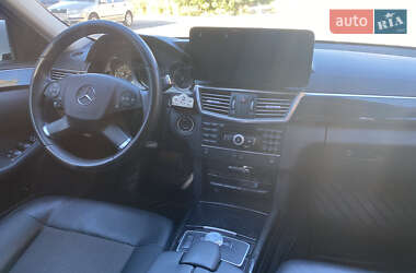 Седан Mercedes-Benz E-Class 2012 в 