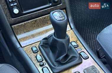 Седан Mercedes-Benz E-Class 2000 в 