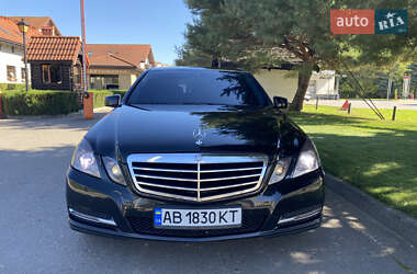 Седан Mercedes-Benz E-Class 2011 в 