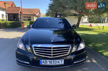 Седан Mercedes-Benz E-Class 2011 в 