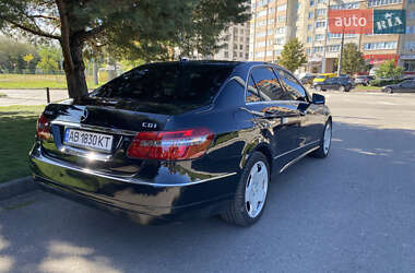Седан Mercedes-Benz E-Class 2011 в 