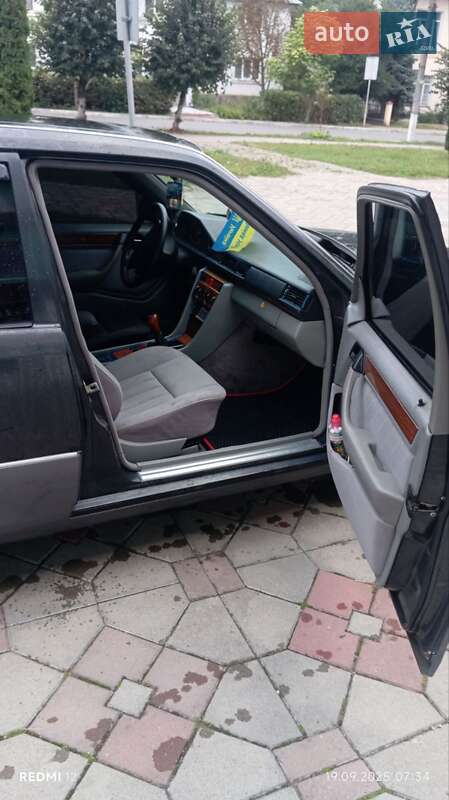 Седан Mercedes-Benz E-Class 1994 в Черновцах фото 6 Седан Mercedes-Benz E-Class 1994 в Черновцах