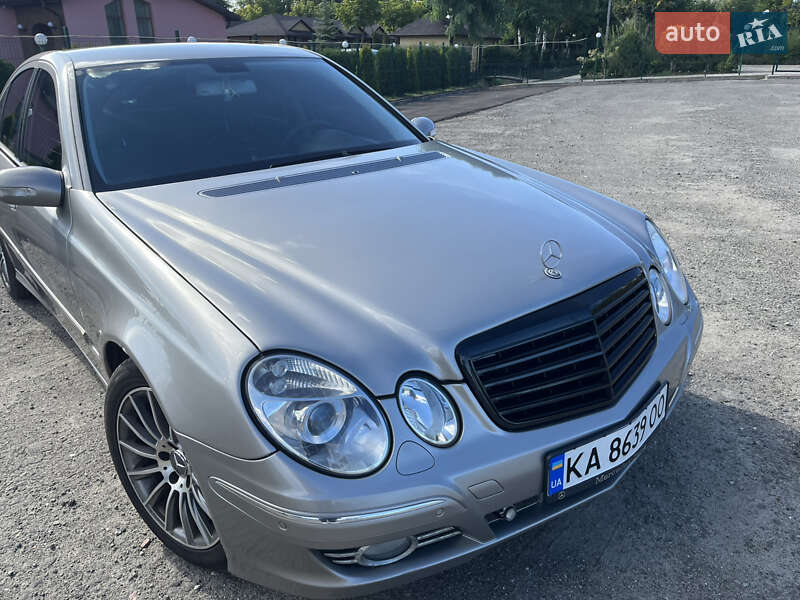 Mercedes-Benz E-Class 2003
