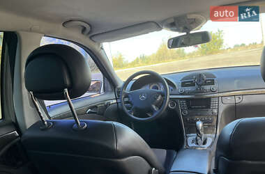 Седан Mercedes-Benz E-Class 2003 в 