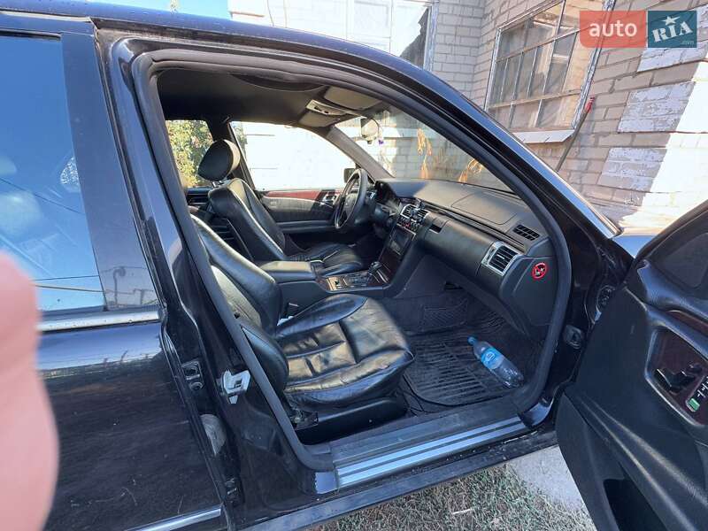 Седан Mercedes-Benz E-Class 1997 в Васильковке