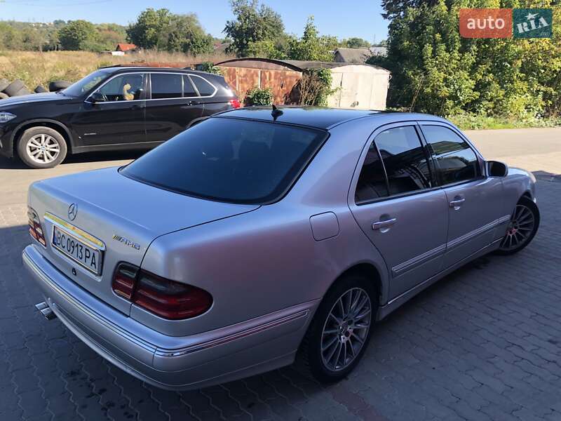 Седан Mercedes-Benz E-Class 2000 в Калуше