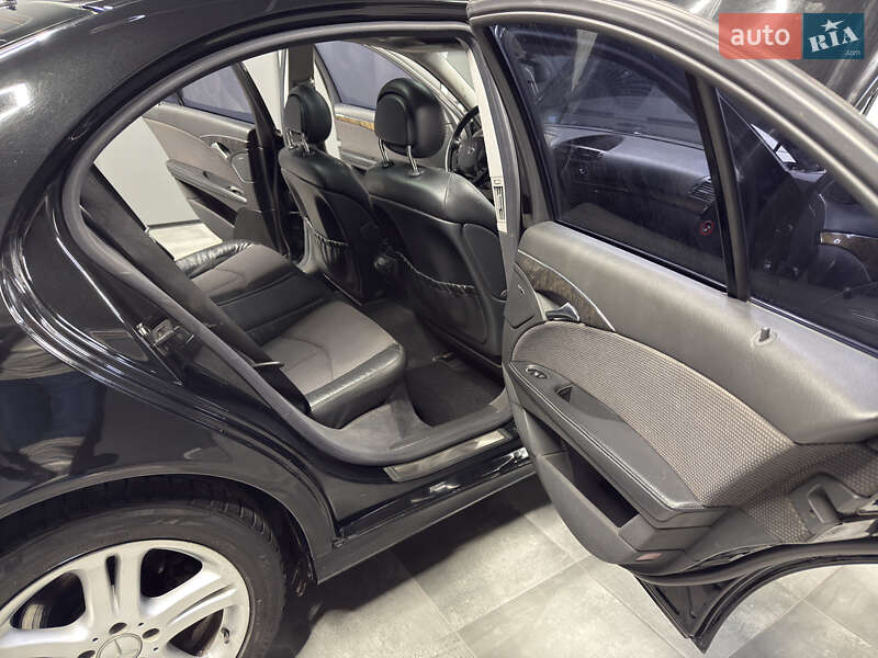 Седан Mercedes-Benz E-Class 2004 в Вараші фото 52 Седан Mercedes-Benz E-Class 2004 в Вараші