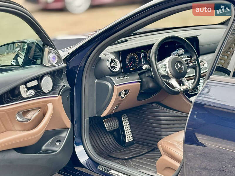 Седан Mercedes-Benz E-Class 2018 в Киеве