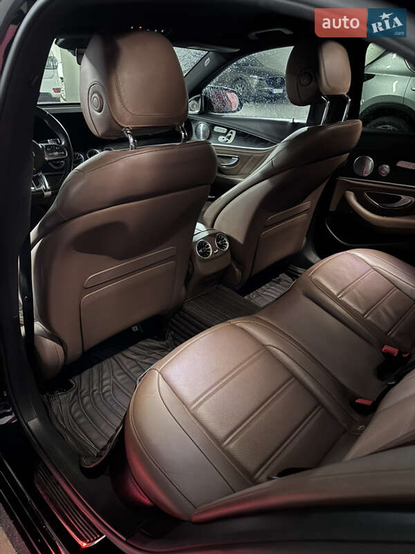 Седан Mercedes-Benz E-Class 2018 в Киеве