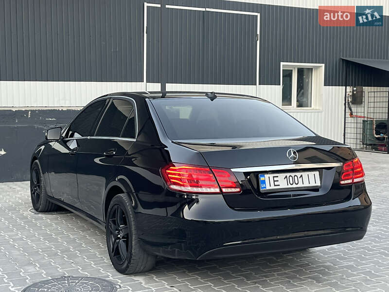 Седан Mercedes-Benz E-Class 2014 в Черновцах