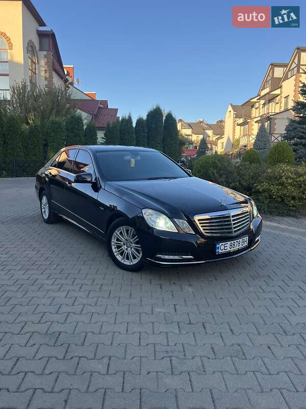 Седан Mercedes-Benz E-Class 2012 в Черновцах