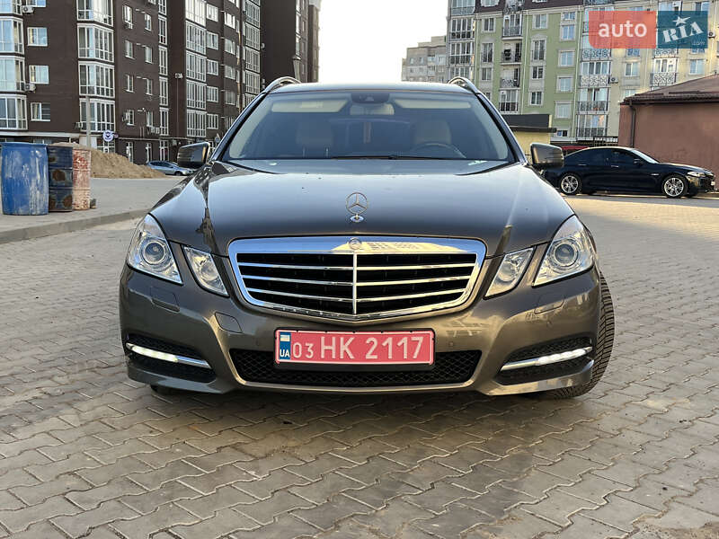 Универсал Mercedes-Benz E-Class 2011 в Хмельницком фото 3 Универсал Mercedes-Benz E-Class 2011 в Хмельницком