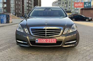Универсал Mercedes-Benz E-Class 2011 в 